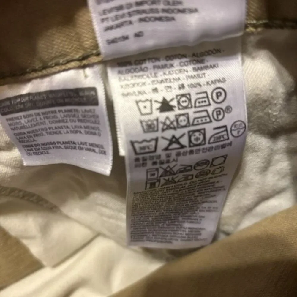 Levi’s 505 Regular Fit Size 36x30 Tan Jeans